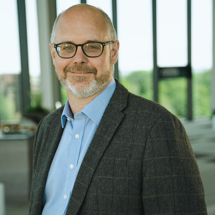 Simon Williams